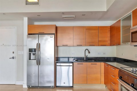 Condominio en alquiler en Miami, Florida, 2 dormitorios, 101.08 m2 № 2010361 - foto 9