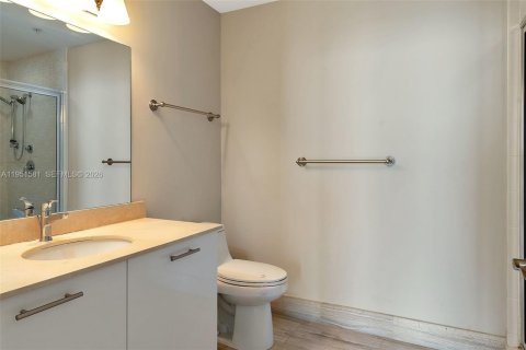 Condominio en alquiler en Miami, Florida, 2 dormitorios, 101.08 m2 № 2010361 - foto 27