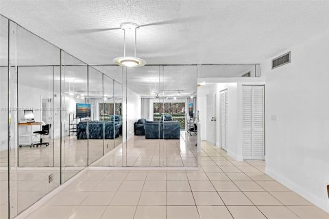 Copropriété à vendre à Lauderhill, Floride: 2 chambres, 102.19 m2 № 1959246 - photo 14