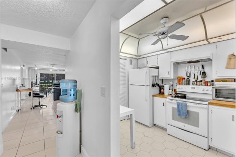 Copropriété à vendre à Lauderhill, Floride: 2 chambres, 102.19 m2 № 1959246 - photo 15