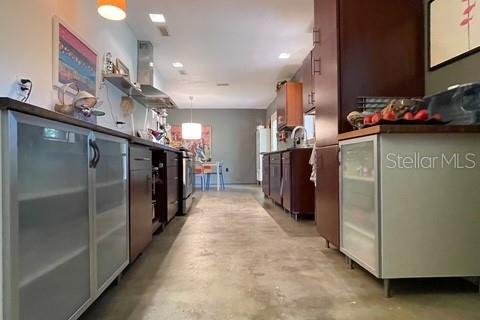 House in Clearwater, Florida 3 bedrooms, 144.56 sq.m. № 2199446 - photo 8