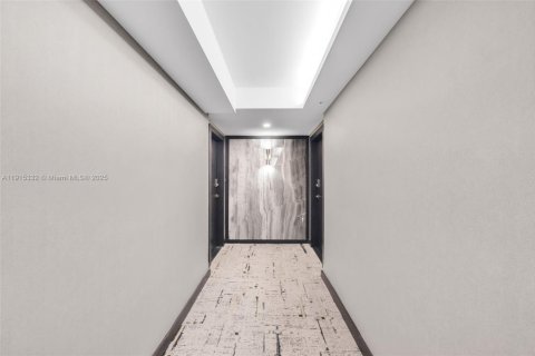 Снять в аренду кондоминиум в Майами-Бич, Флорида 2 спальни, 161м2, № 1973627 - фото 6