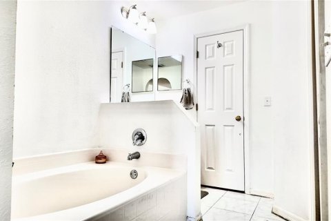 Casa en venta en Winter Haven, Florida, 3 dormitorios, 117.43 m2 № 1877458 - foto 16