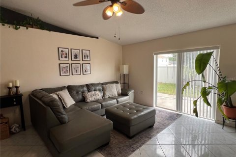 House in Winter Haven, Florida 3 bedrooms, 117.43 sq.m. № 1877458 - photo 6
