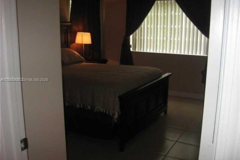 Copropriété à louer à Miramar, Floride: 2 chambres, 89.74 m2 № 2153984 - photo 9