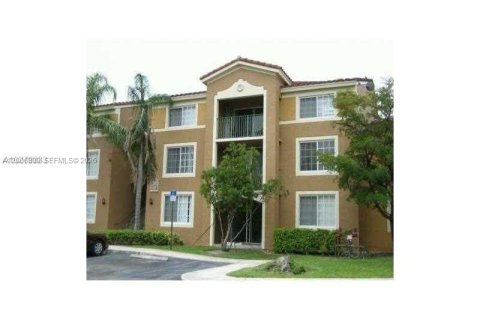 Condo à Miramar, Floride, 2 chambres  № 2153984