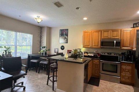 Copropriété à vendre à Orlando, Floride: 2 chambres, 108.05 m2 № 2236344 - photo 4