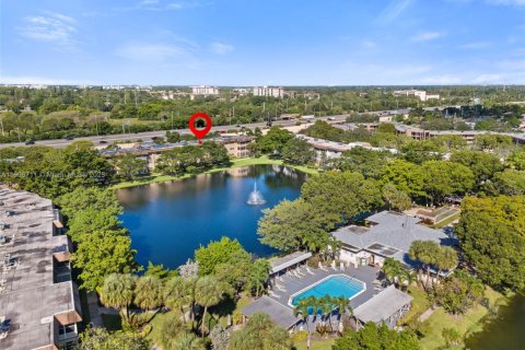 Купить кондоминиум в Лодердейл-Лейкс, Флорида 1 спальня, 63.55м2, № 1963278 - фото 24