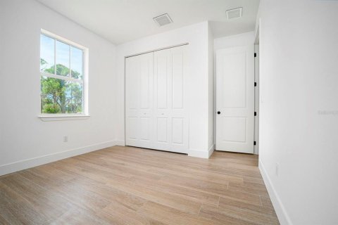 Casa en alquiler en Port Charlotte, Florida, 4 dormitorios, 240.34 m2 № 1908861 - foto 16
