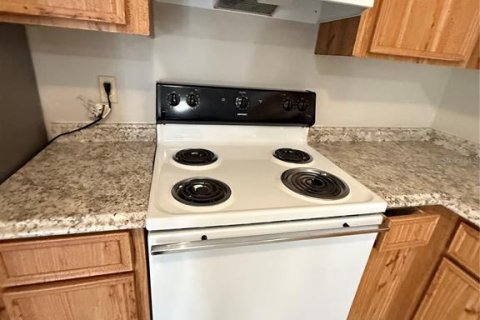 Copropriété à louer à Gainesville, Floride: 2 chambres, 312.89 m2 № 2103074 - photo 3