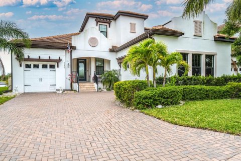 House in Ruskin, Florida 3 bedrooms, 260.78 sq.m. № 1815846 - photo 7