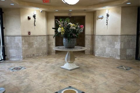 Copropriété à vendre à Sunrise, Floride: 2 chambres, 109.07 m2 № 1999533 - photo 28