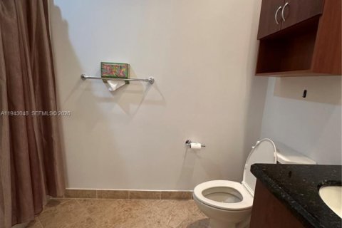 Copropriété à vendre à Sunrise, Floride: 2 chambres, 109.07 m2 № 1999533 - photo 16