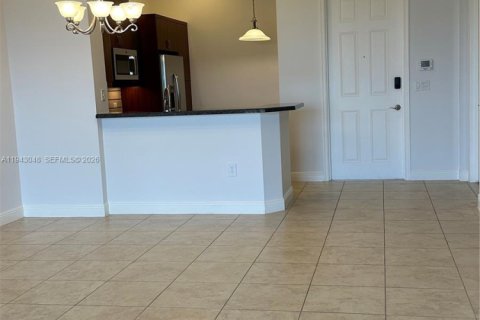 Copropriété à vendre à Sunrise, Floride: 2 chambres, 109.07 m2 № 1999533 - photo 5