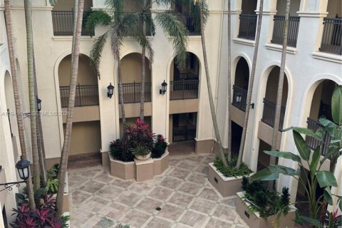 Copropriété à vendre à Sunrise, Floride: 2 chambres, 109.07 m2 № 1999533 - photo 24