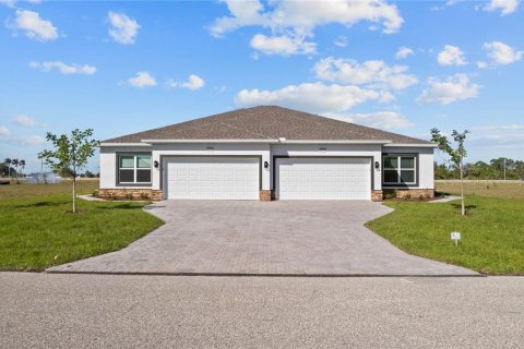 Immobilier commercial à Punta Gorda, Floride 6 chambres, 193.98 m2 № 2098048