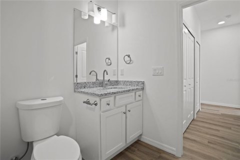 Commercial property in Punta Gorda, Florida 6 bedrooms, 193.98 sq.m. № 2098048 - photo 10