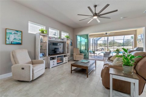 House in Palm Coast, Florida 3 bedrooms, 209.12 sq.m. № 1630283 - photo 25