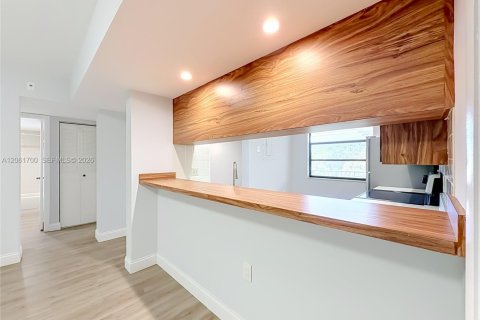 Copropriété à vendre à Davie, Floride: 2 chambres, 128.67 m2 № 2281858 - photo 26