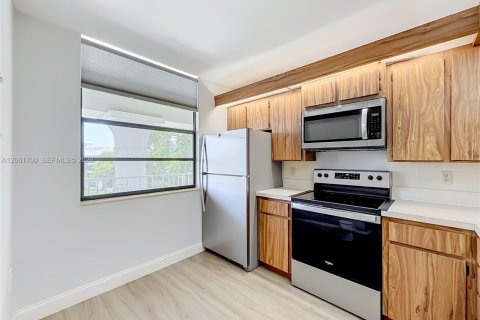 Copropriété à vendre à Davie, Floride: 2 chambres, 128.67 m2 № 2281858 - photo 19