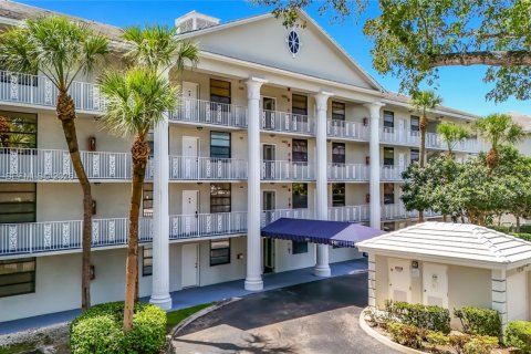 Copropriété à vendre à Davie, Floride: 2 chambres, 128.67 m2 № 2281858 - photo 10