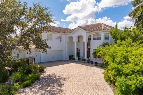 Villa ou maison à vendre à Fort Myers, Floride: 5 chambres, 436.36 m2 № 2218246 - photo 3