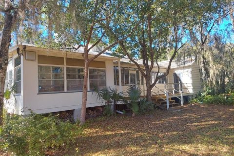 House in DeLand, Florida 3 bedrooms, 250.84 sq.m. № 2121979 - photo 5
