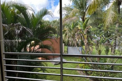 Condominio en alquiler en Sunrise, Florida, 2 dormitorios, 87.7 m2 № 2049413 - foto 9