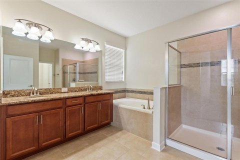 Villa ou maison à vendre à Davenport, Floride: 4 chambres, 192.87 m2 № 2091710 - photo 16