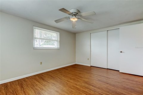 House in Port Richey, Florida 2 bedrooms, 98.1 sq.m. № 1913419 - photo 28