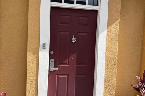 Townhouse in Kissimmee, Florida 4 bedrooms, 136.57 sq.m. № 2202120 - photo 2