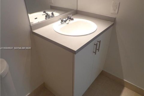 Condo in Fort Lauderdale, Florida, 1 bedroom  № 2068626 - photo 11