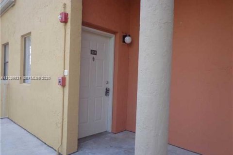 Condo in Fort Lauderdale, Florida, 1 bedroom  № 2068626 - photo 13