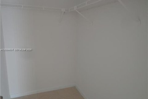 Condo in Fort Lauderdale, Florida, 1 bedroom  № 2068626 - photo 10