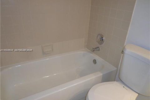 Condo in Fort Lauderdale, Florida, 1 bedroom  № 2068626 - photo 6