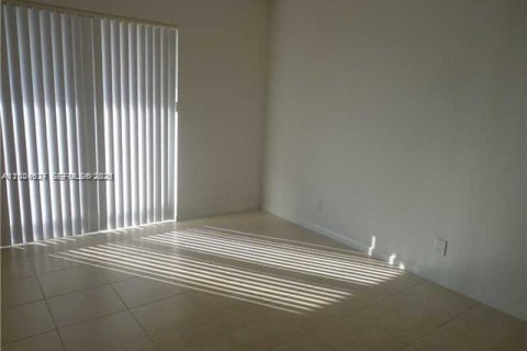 Condo in Fort Lauderdale, Florida, 1 bedroom  № 2068626 - photo 7