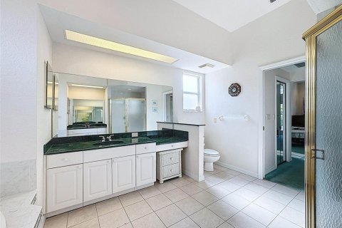 Купить виллу или дом в Гудзон, Флорида 8 комнат, 221.48м2, № 1613363 - фото 18
