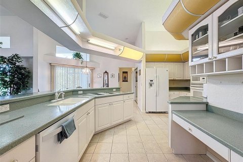 Купить виллу или дом в Гудзон, Флорида 8 комнат, 221.48м2, № 1613363 - фото 2