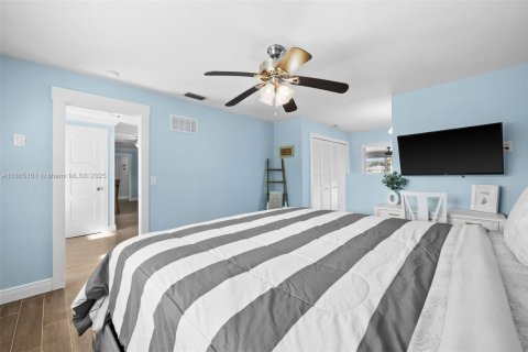 Casa en venta en Cape Coral, Florida, 3 dormitorios, 127 m2 № 1920604 - foto 19
