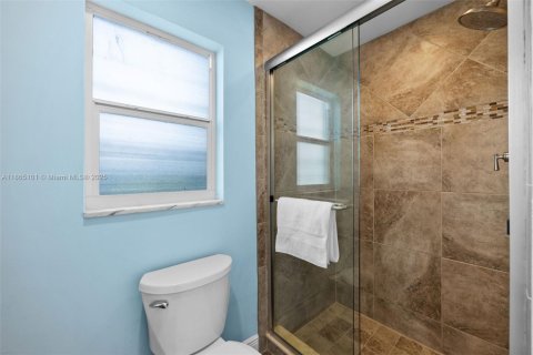 Casa en venta en Cape Coral, Florida, 3 dormitorios, 127 m2 № 1920604 - foto 21