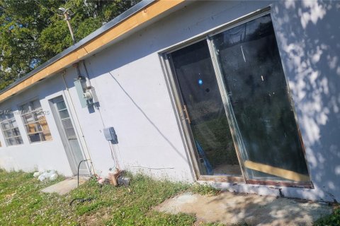 Casa en venta en Lauderhill, Florida, 4 dormitorios, 162.67 m2 № 1729118 - foto 5