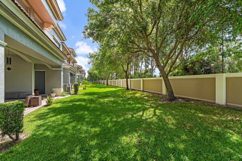 Townhouse in Port St. Lucie, Florida 3 bedrooms, 197.23 sq.m. № 2087397 - photo 21
