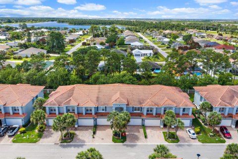 Touwnhouse à vendre à Port St. Lucie, Floride: 3 chambres, 197.23 m2 № 2087397 - photo 2