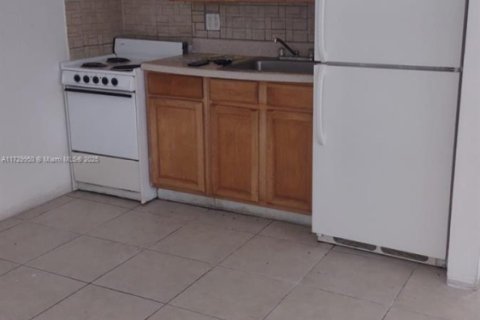 Condominio en alquiler en Fort Lauderdale, Florida, 1 dormitorio, 46.45 m2 № 1861455 - foto 5