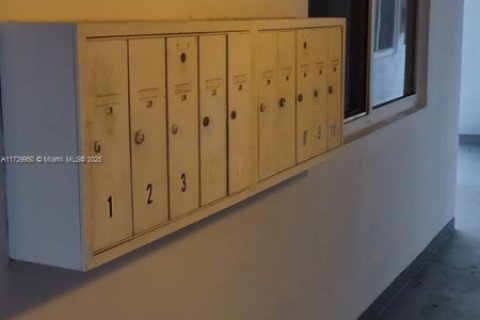Copropriété à louer à Fort Lauderdale, Floride: 1 chambre, 46.45 m2 № 1861455 - photo 11