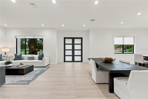 Villa ou maison à louer à Tampa, Floride: 3 chambres, 305.65 m2 № 2388603 - photo 14