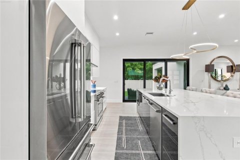 Villa ou maison à louer à Tampa, Floride: 3 chambres, 305.65 m2 № 2388603 - photo 27