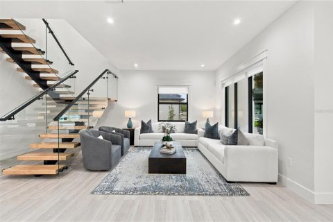 Villa ou maison à louer à Tampa, Floride: 3 chambres, 305.65 m2 № 2388603 - photo 11