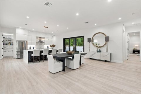 Villa ou maison à louer à Tampa, Floride: 3 chambres, 305.65 m2 № 2388603 - photo 6