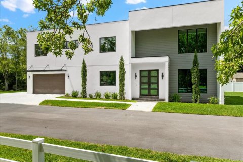Villa ou maison à louer à Tampa, Floride: 3 chambres, 305.65 m2 № 2388603 - photo 2